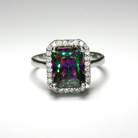 Srebrny pierścionek z mistycznym topazem i cyrkoniami