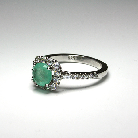 Srebrny pierścionek z miętowym turmalinem Paraiba