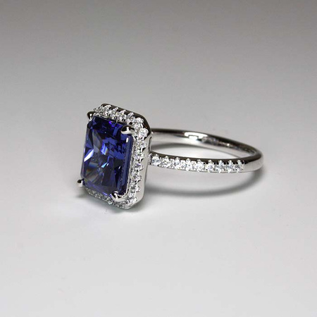 Magiczny tanzanit rodem z Orientu