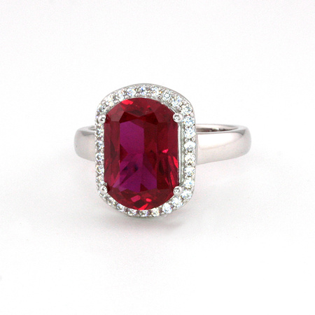 Srebrny pierścionek z rubinem „Szept Rubinu”