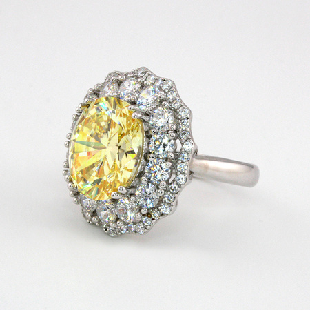 Srebrny pierścionek z cytrynem „Złote Wrota Orientu”