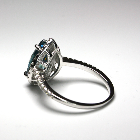 Srebrny pierścionek z alexandrytem i cyrkoniami