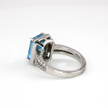 Srebrny pierścionek z akwamarynem "Blask Nieba"