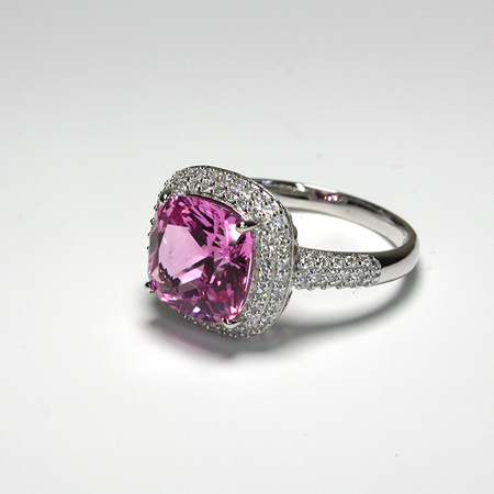 Elegancki pierścionek srebrny z Rose Moissanit