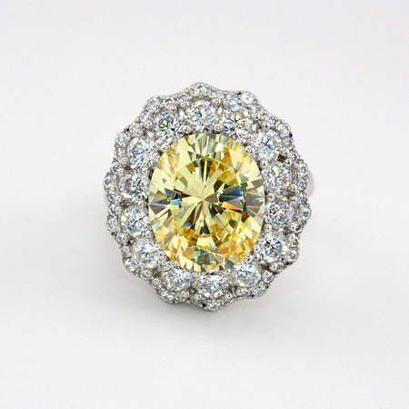 Srebrny pierścionek z cytrynem „Złote Wrota Orientu”