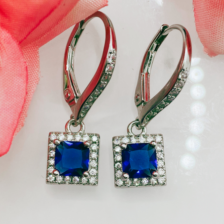 Srebrne kolczyki "Niebiański Szafir"