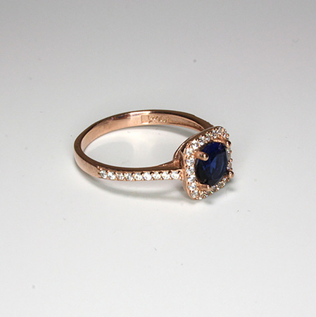 Srebrny pierścionek z szafirem, pozłacany różowym złotem