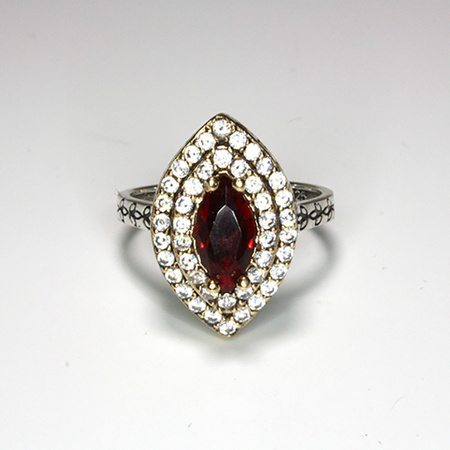 Osmański pierścionek z rubinem