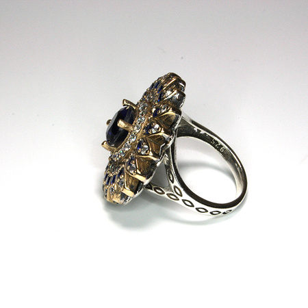 Kwiat Orientu - osmański pierścień z szafirem i cyrkoniami