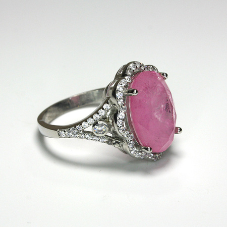 Srebrny pierścionek z różowym turmalinem